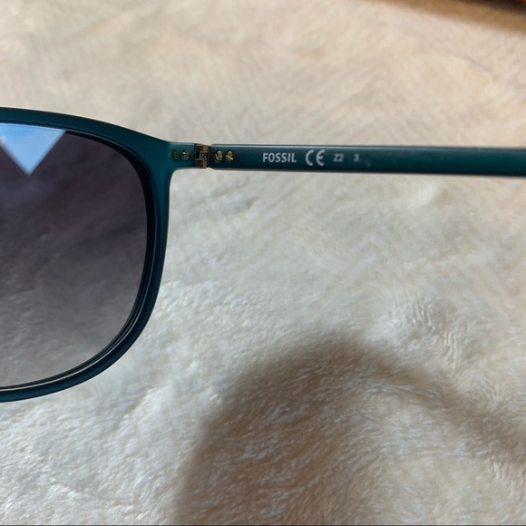 Green Fossil Sunglasses - Picture 4 of 10